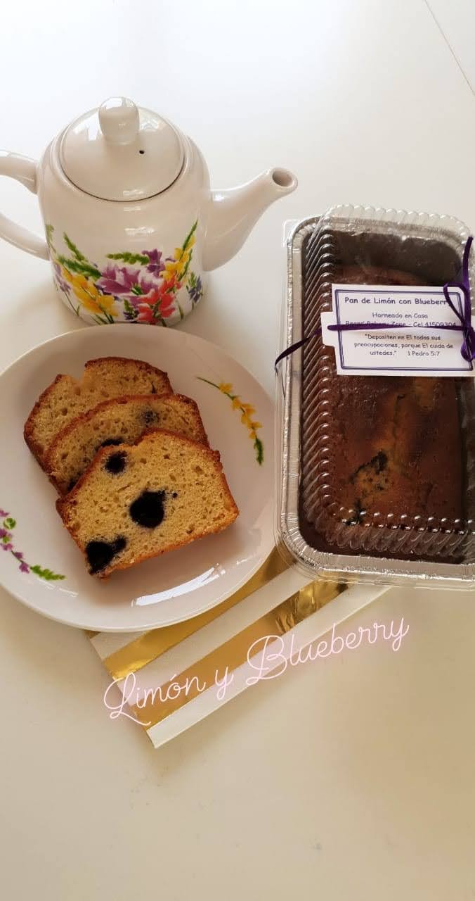 Pastel de limon y blueberrie